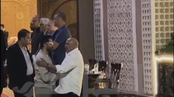 أحمد حلمي وعمرو الليثي أبرز الحضور في عزاء زوج الإعلامية سناء منصور